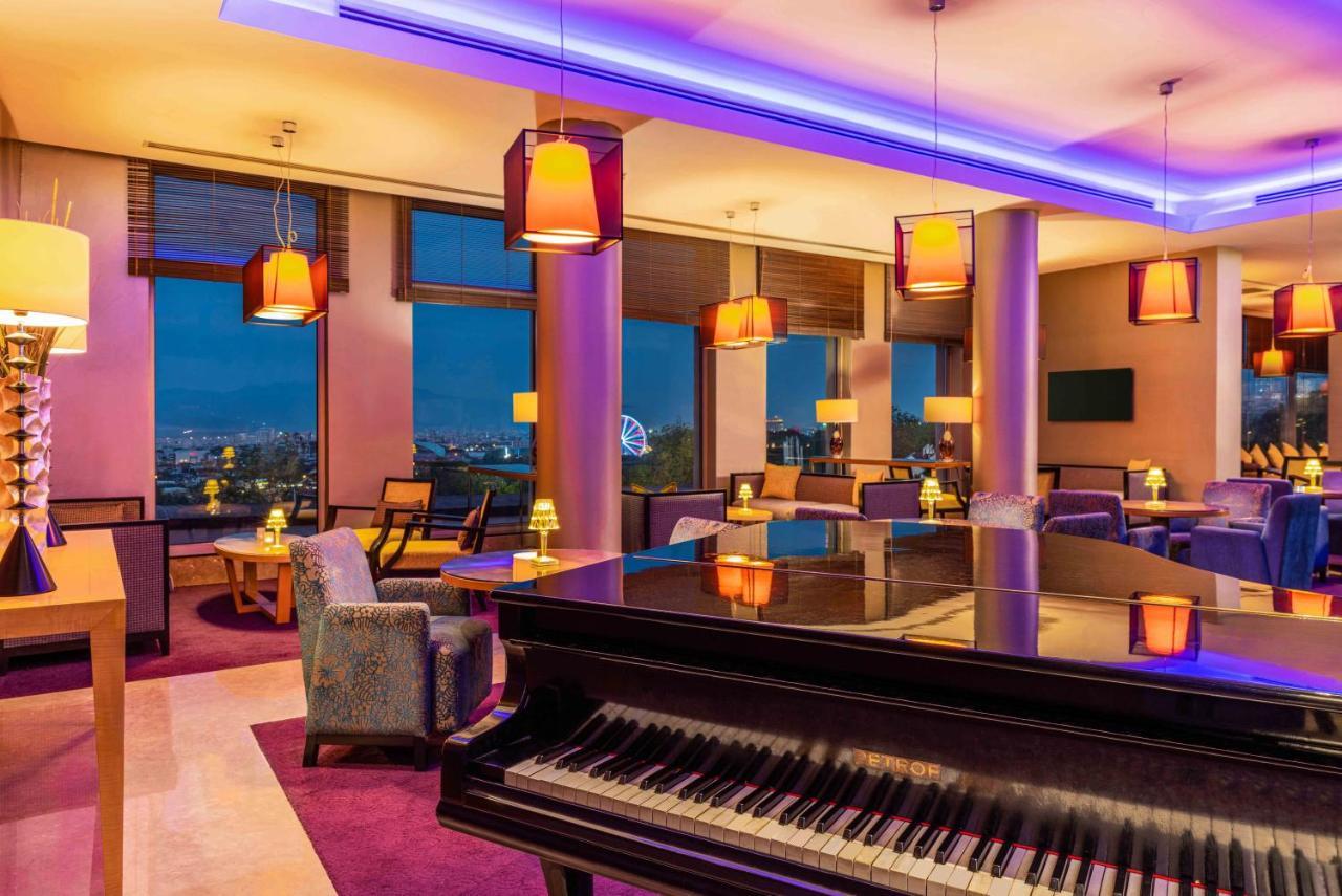 Hotel Celik Palas Convention Center & Thermal Spa Bursa Exteriér fotografie The lounge at the Sheraton Istanbul